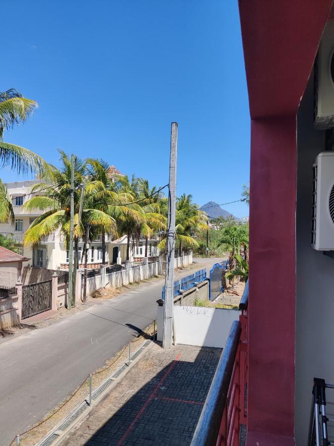 Ashiana Oceanside Apartment Flic en Flac Екстер'єр фото