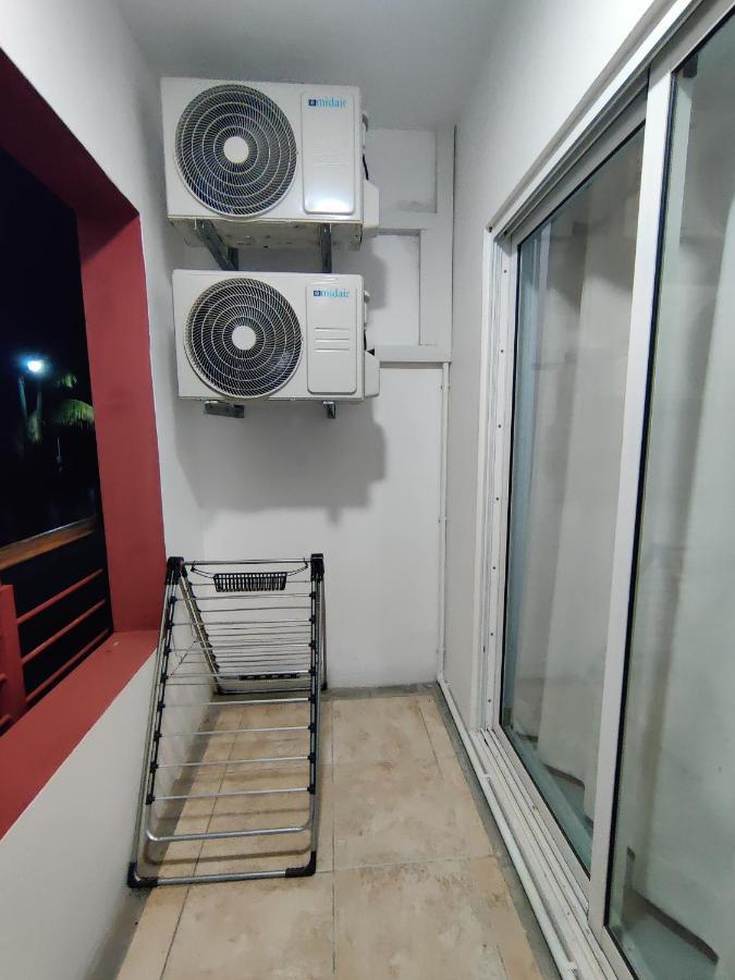 Ashiana Oceanside Apartment Flic en Flac Екстер'єр фото